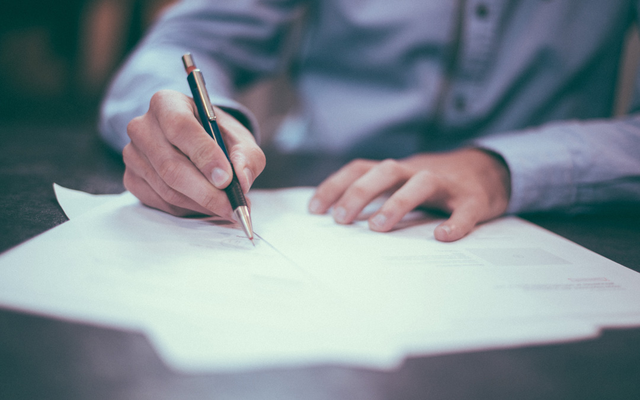 Should You Hire A Real Estate Lawyer For Closings